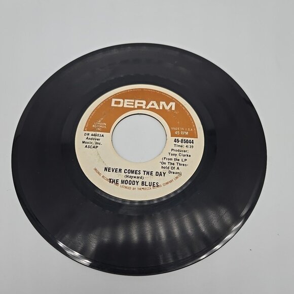 Never Comes The Day / So Deep Within You by The Moody Blues 45 RPM Vinyl Record - Picture 3 of 4